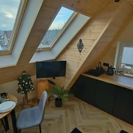 Sky View Apartment, Widok Na Gory, Darmowy Parking